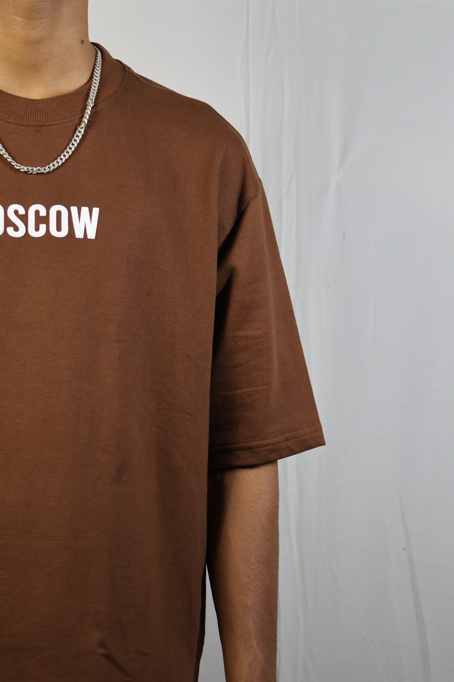 Moscow Oversized Graphic T-Shirt – Brown