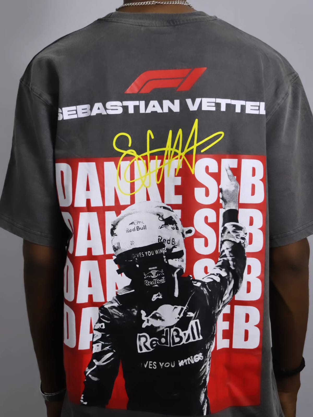 F1 OVERSIZED GRAPHIC T-SHIRT