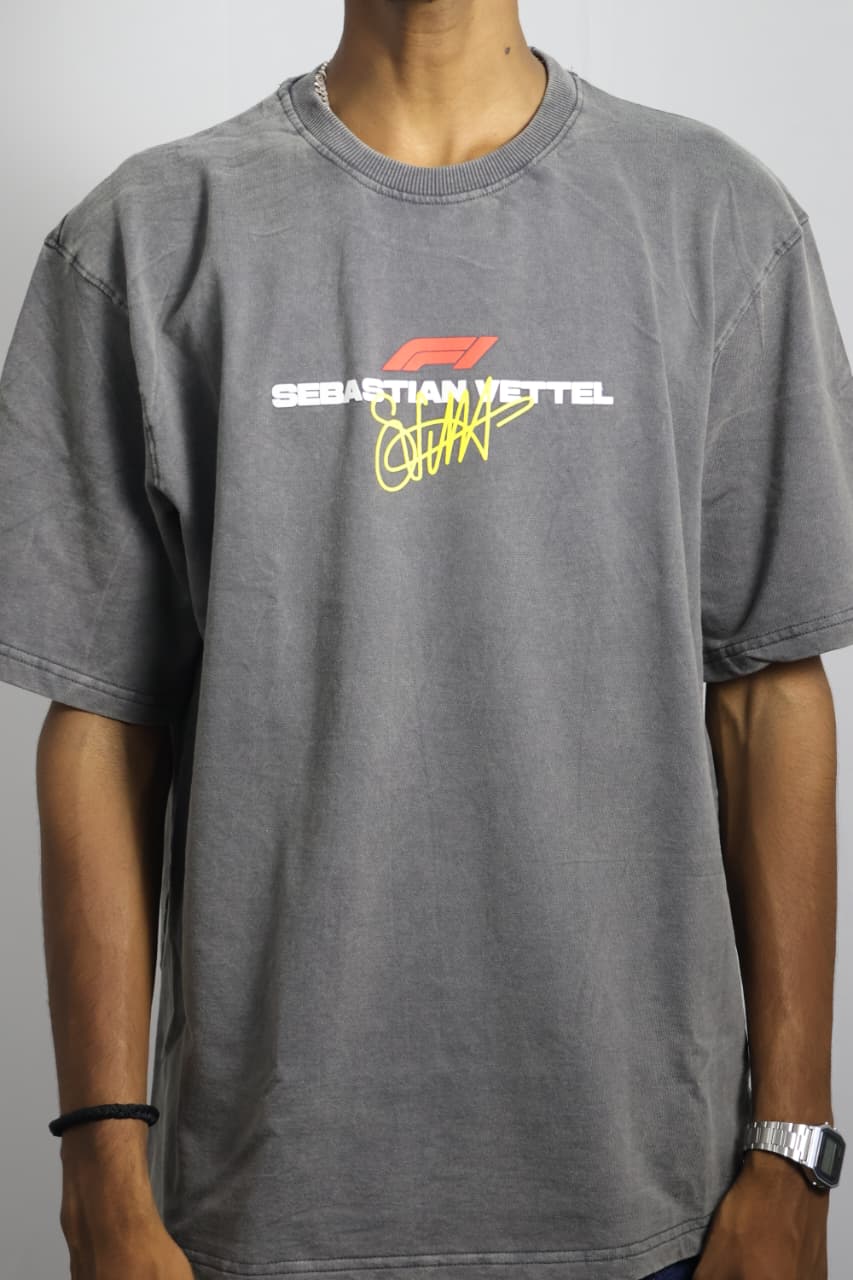 F1 OVERSIZED GRAPHIC T-SHIRT