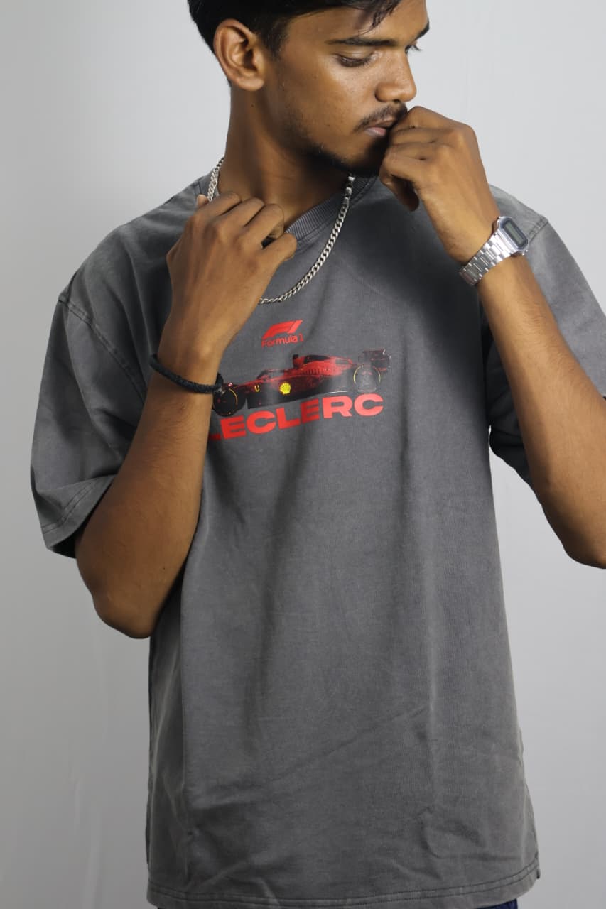 F1 OVERSIZED GRAPHIC T-SHIRT