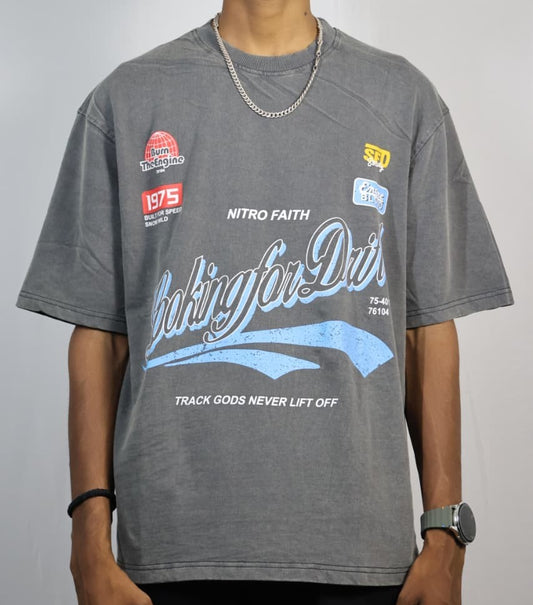 Turn heads with this "Looking for Drift" oversized streetwear tee